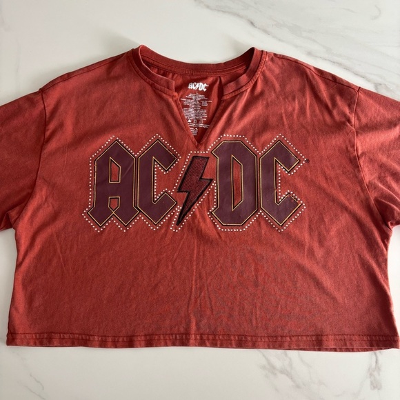 AC/DC Tops - AC/DC Maroon Graphic Cropped Tee Sz L